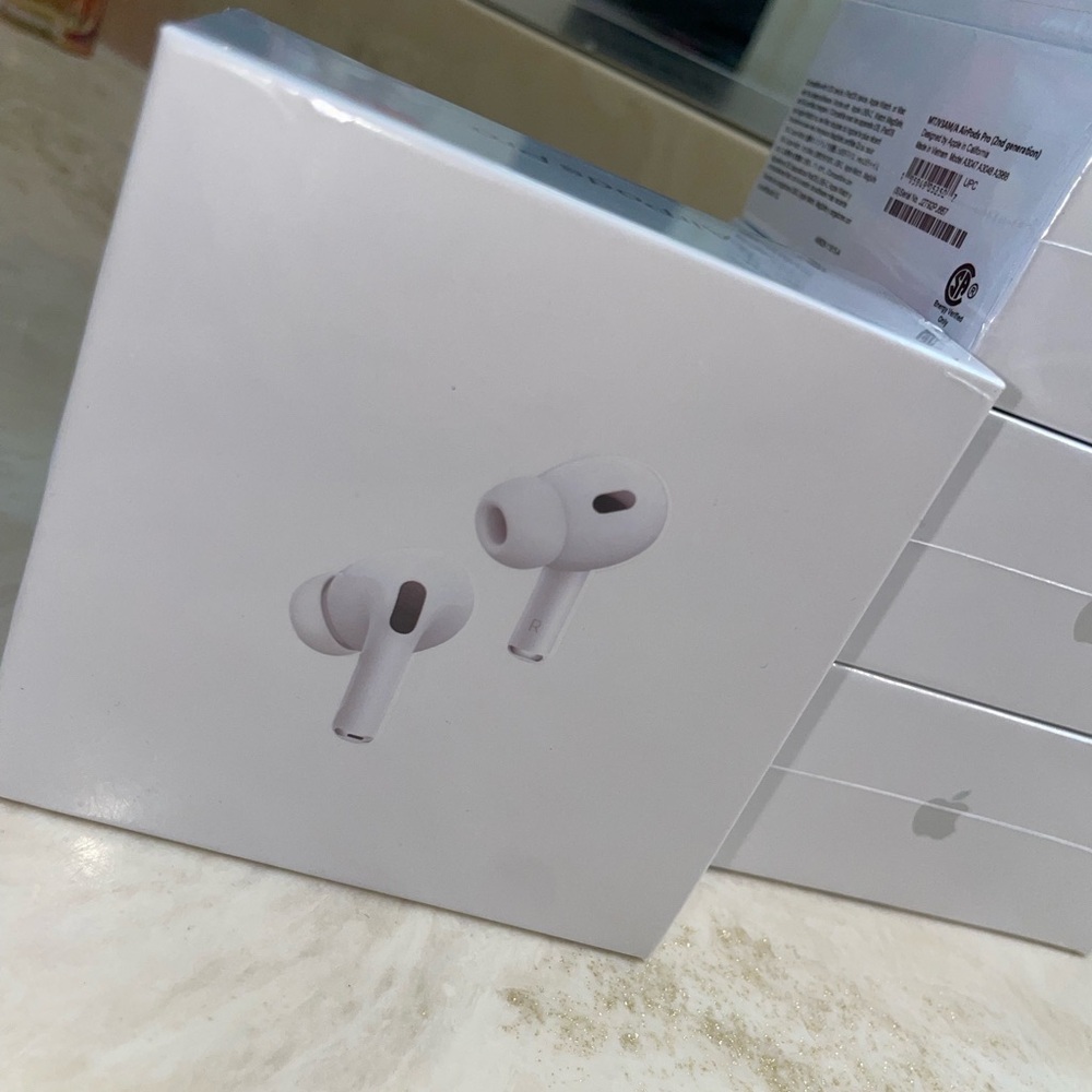 Wireless Earbud Headphones - White